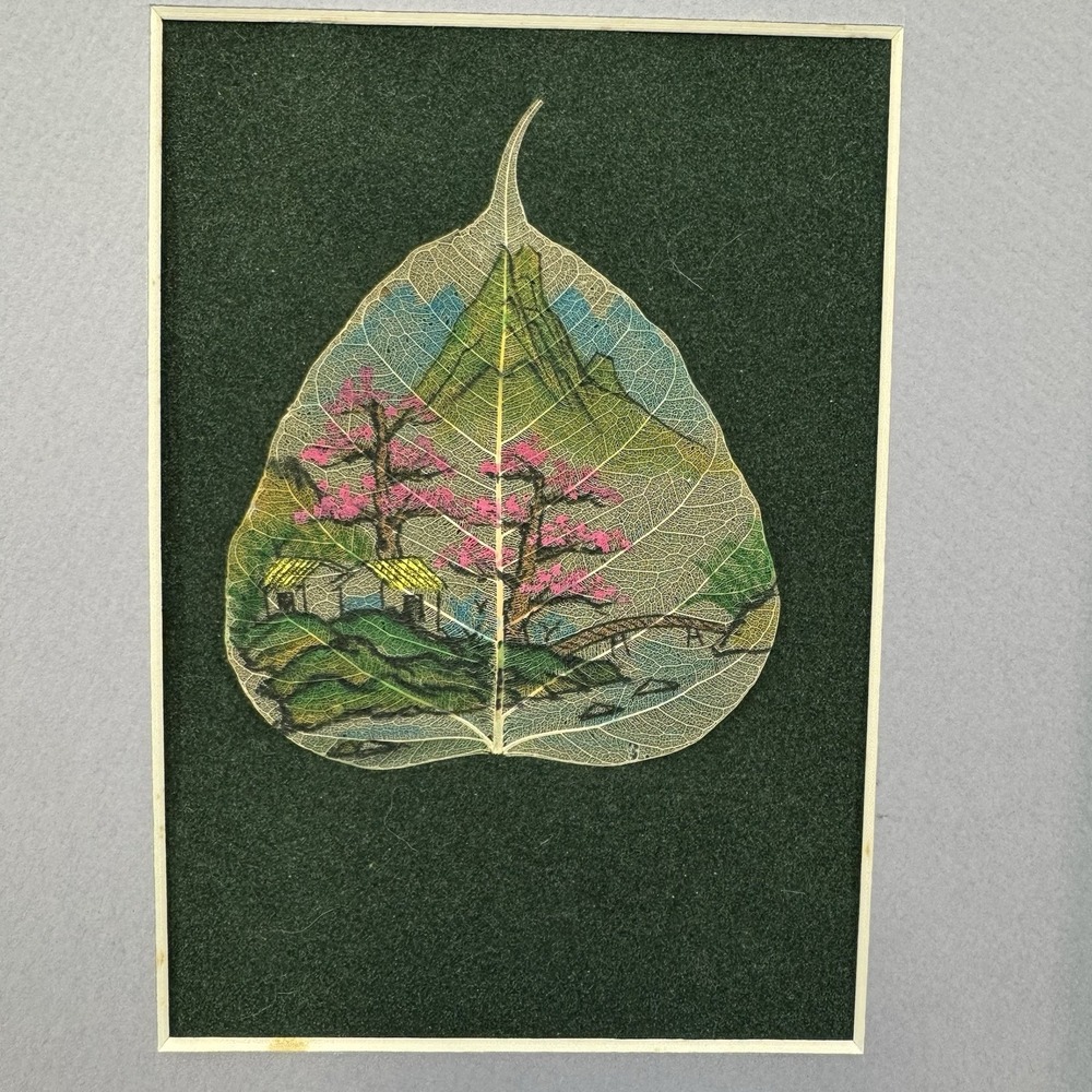 Xian Friendship Store Leaf Art Unisex 8x10 Green Landscape Painted Skeleton Leaf